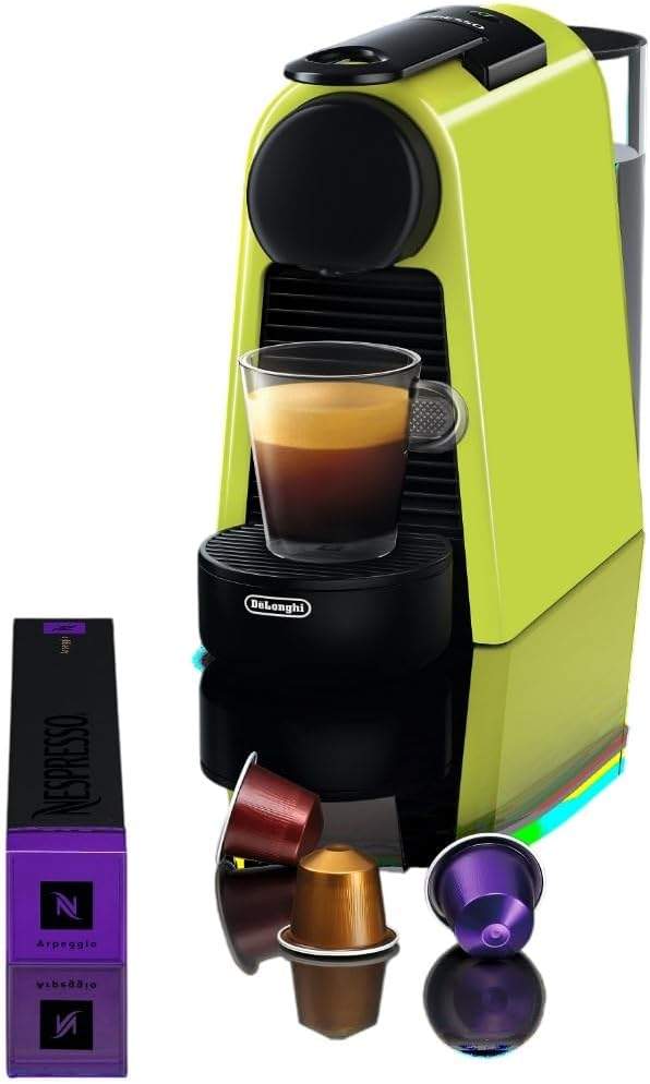 Ekspres Nespresso Essenza Mini na blacie kuchennym