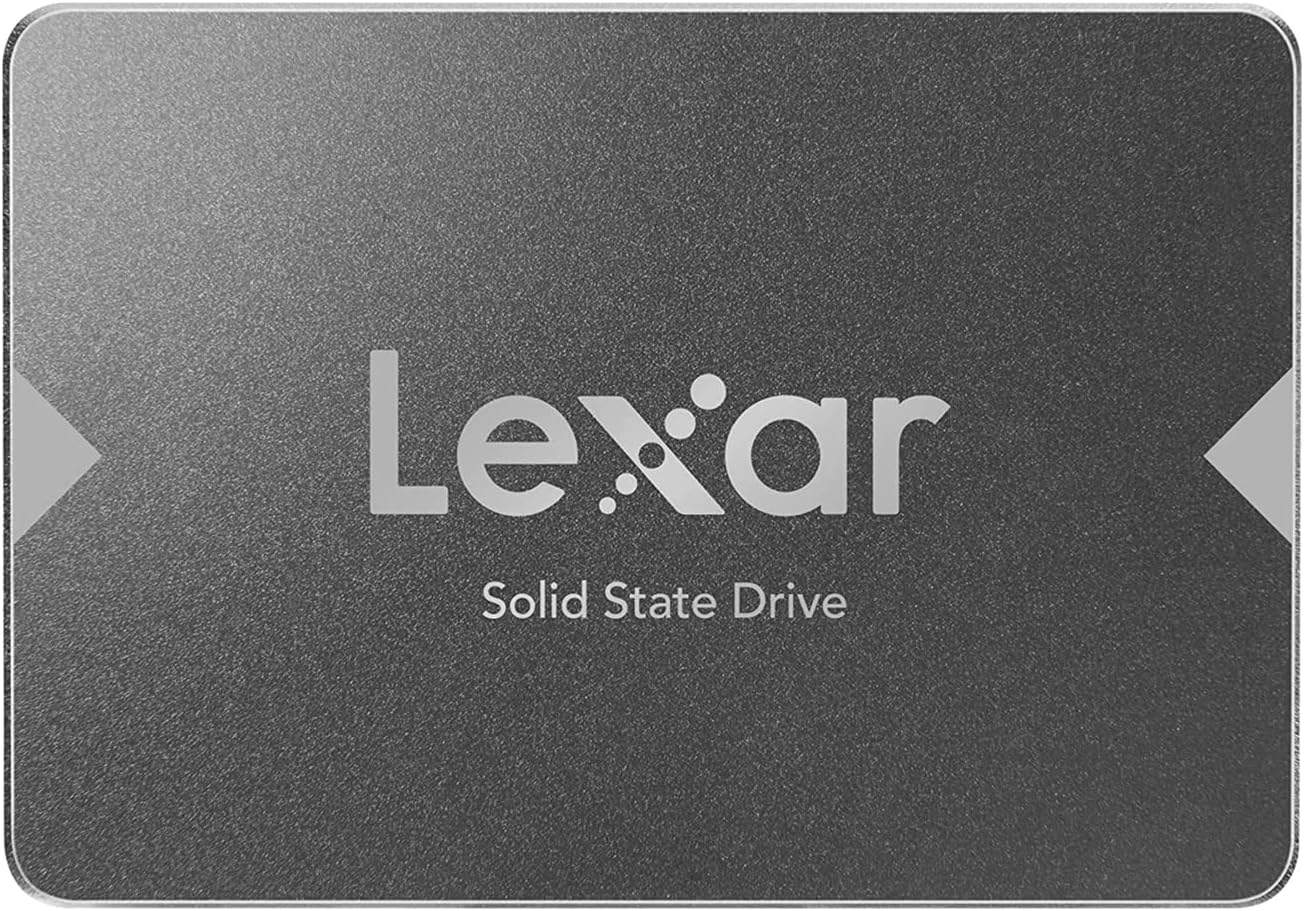 Lexar NS100 SSD podświetlony niebieskim światłem